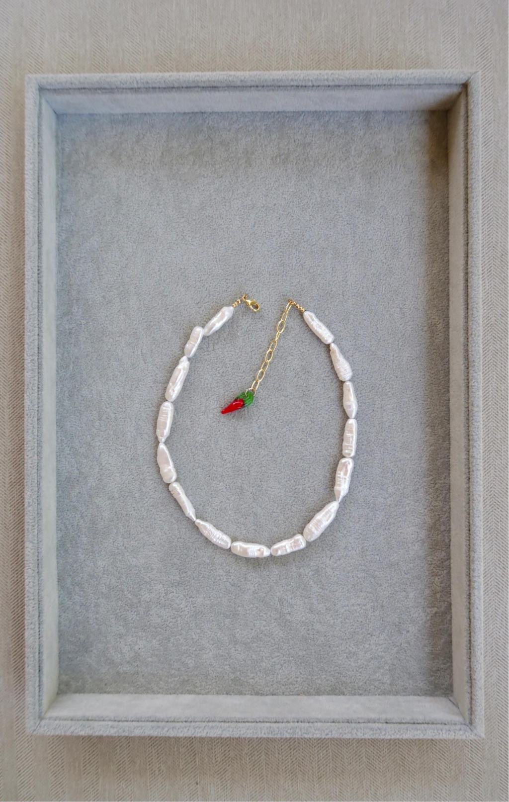 Skinny Pearls Necklace