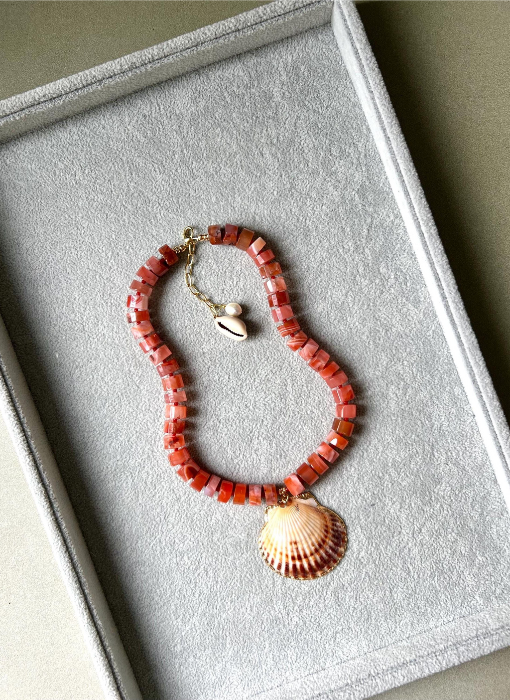 Red Agate Shell Necklace