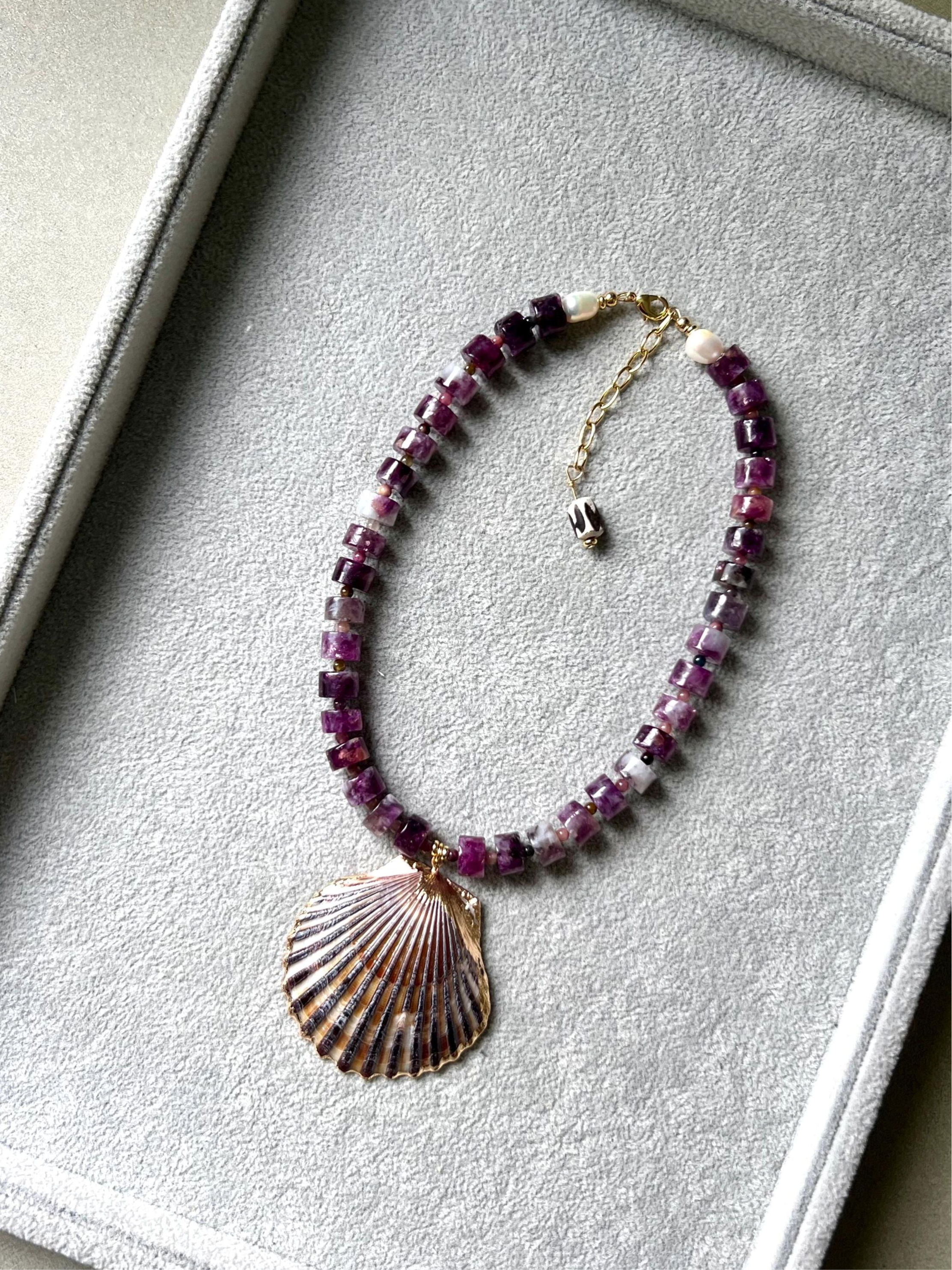 Paloma Shell Necklace