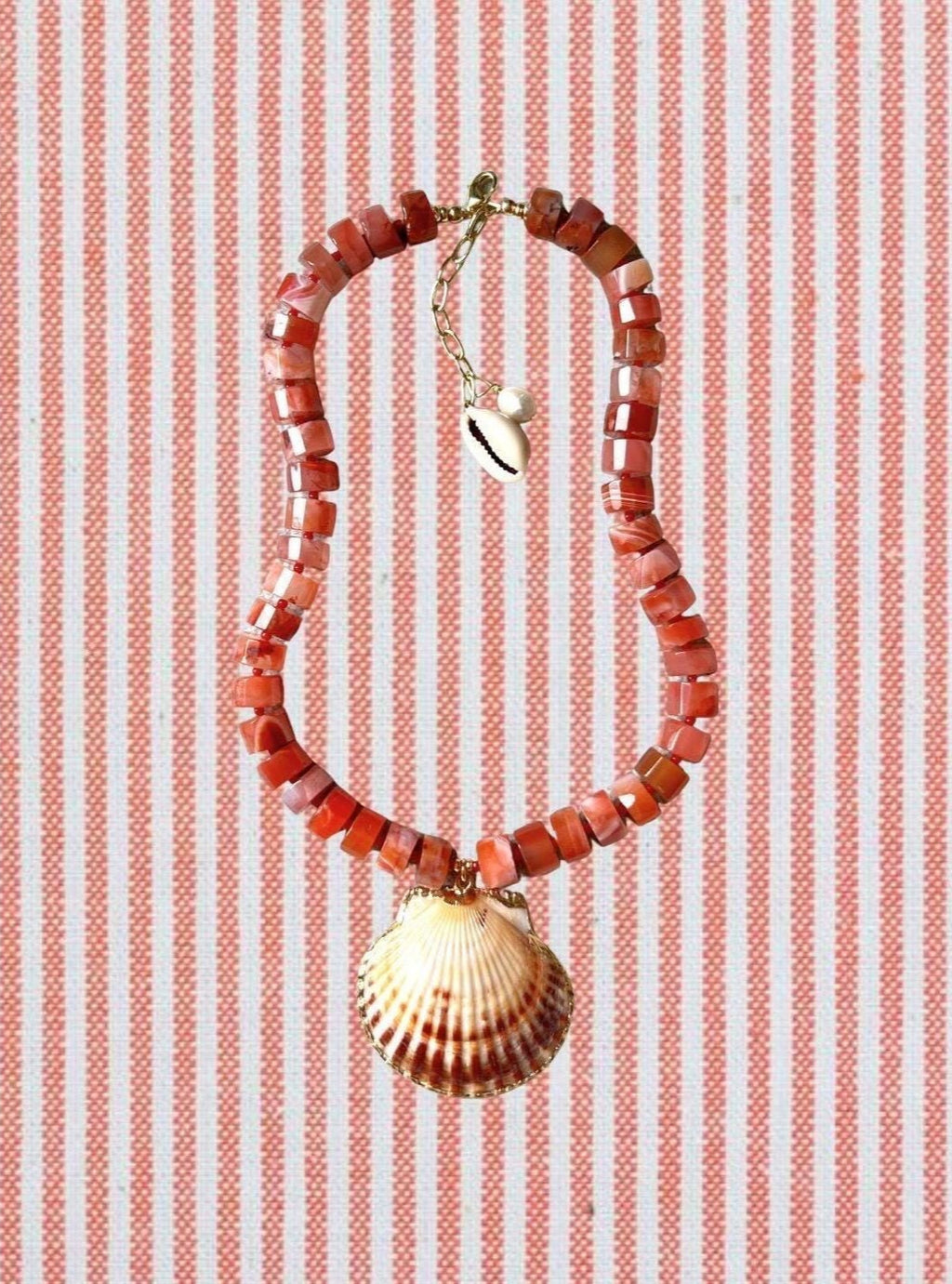 Red Agate Shell Necklace